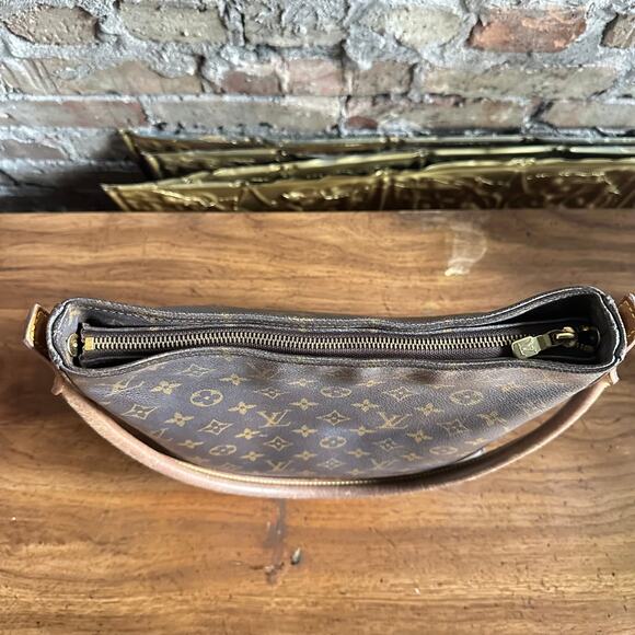 Vintage Louis Vuitton 2000 Monogram Looping GM Bag - Picture 8 of 16
